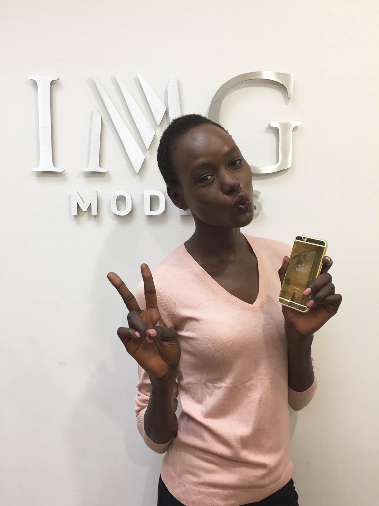 Ajak Deng with 24K Gold iPhone 6