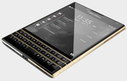 gold blackberry passport designboom01