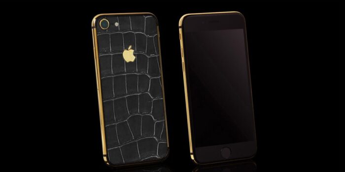 ip7 croc black straight.jpg