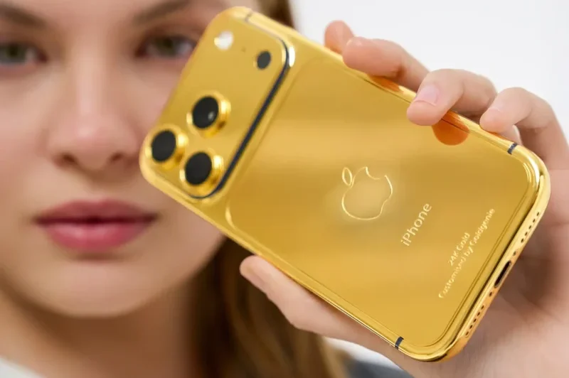 24K gold-plated iPhone customised by Goldgenie
